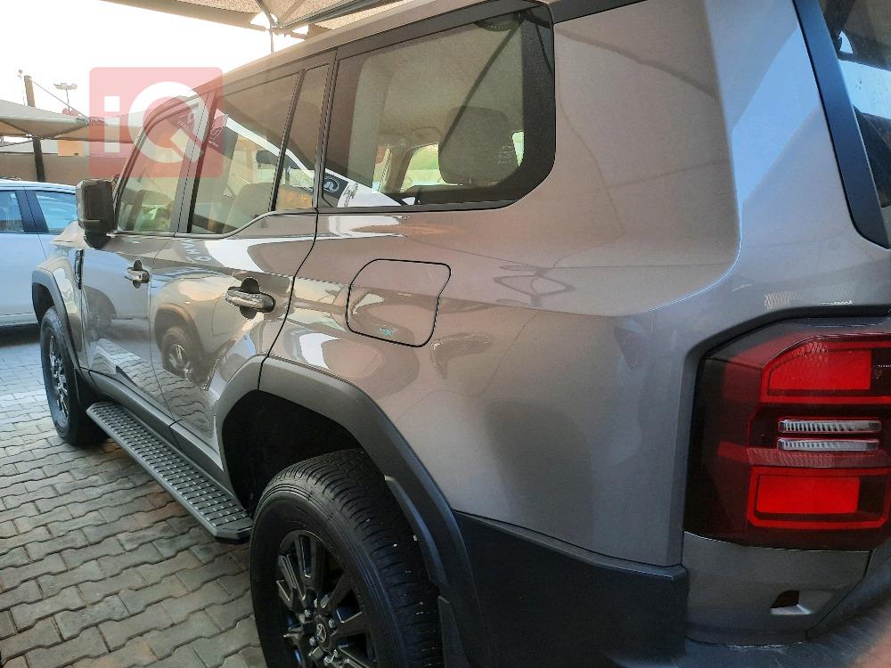 تويوتا لاندكروزر برادو